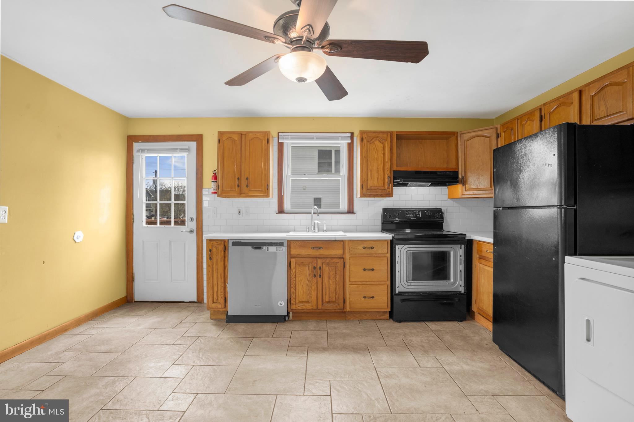 214 State Rd. Croydon, PA 19021 - Photo 10 of 33 Gallery Image 10
