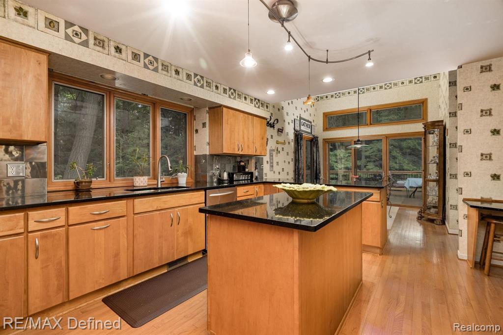 1927 Brookfield Road Rochester Hills, MI 48306 - Photo 21 of 62