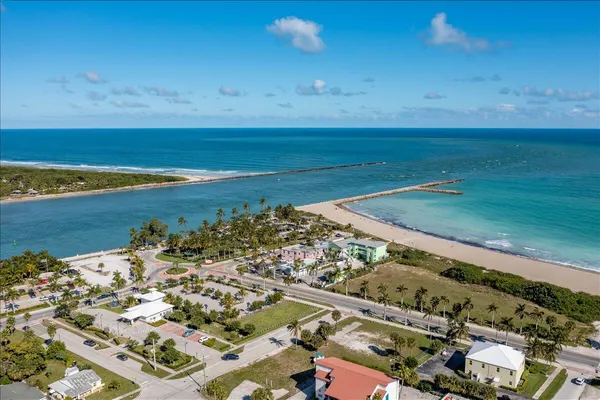 $2,500 | 221 Balboa Street, Unit A, Fort Pierce, FL 34949