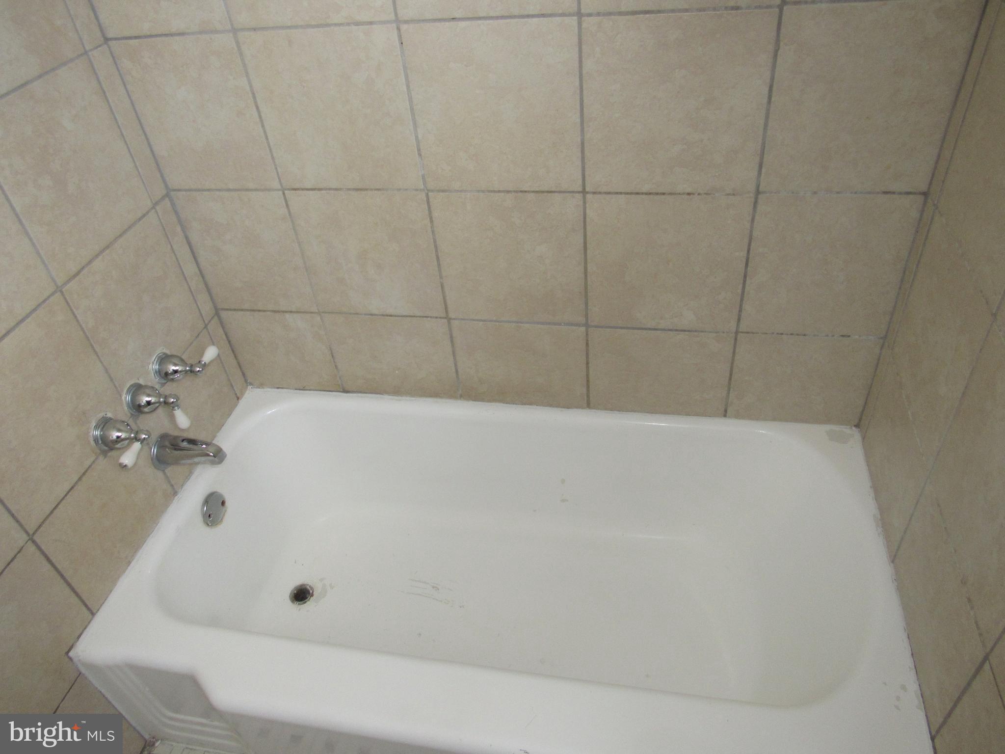 3551 Juneway Baltimore, MD 21213 - Photo 12 of 21 Interior (General)