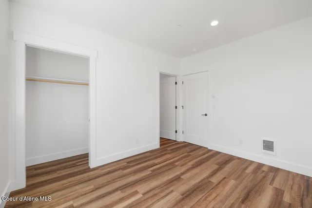 $299,500 | 50 Carnelian Avenue, Unit 102, Ponderay, ID 83852