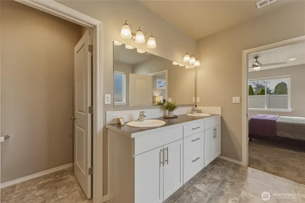 $515,000 | 1203 Southwest Julia Street, College Place, WA 99324