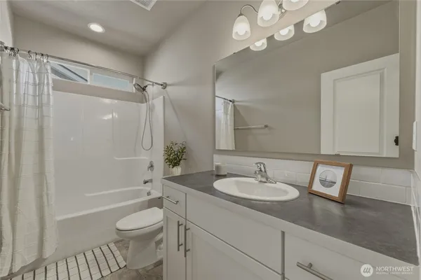 $515,000 | 1203 Southwest Julia Street, College Place, WA 99324