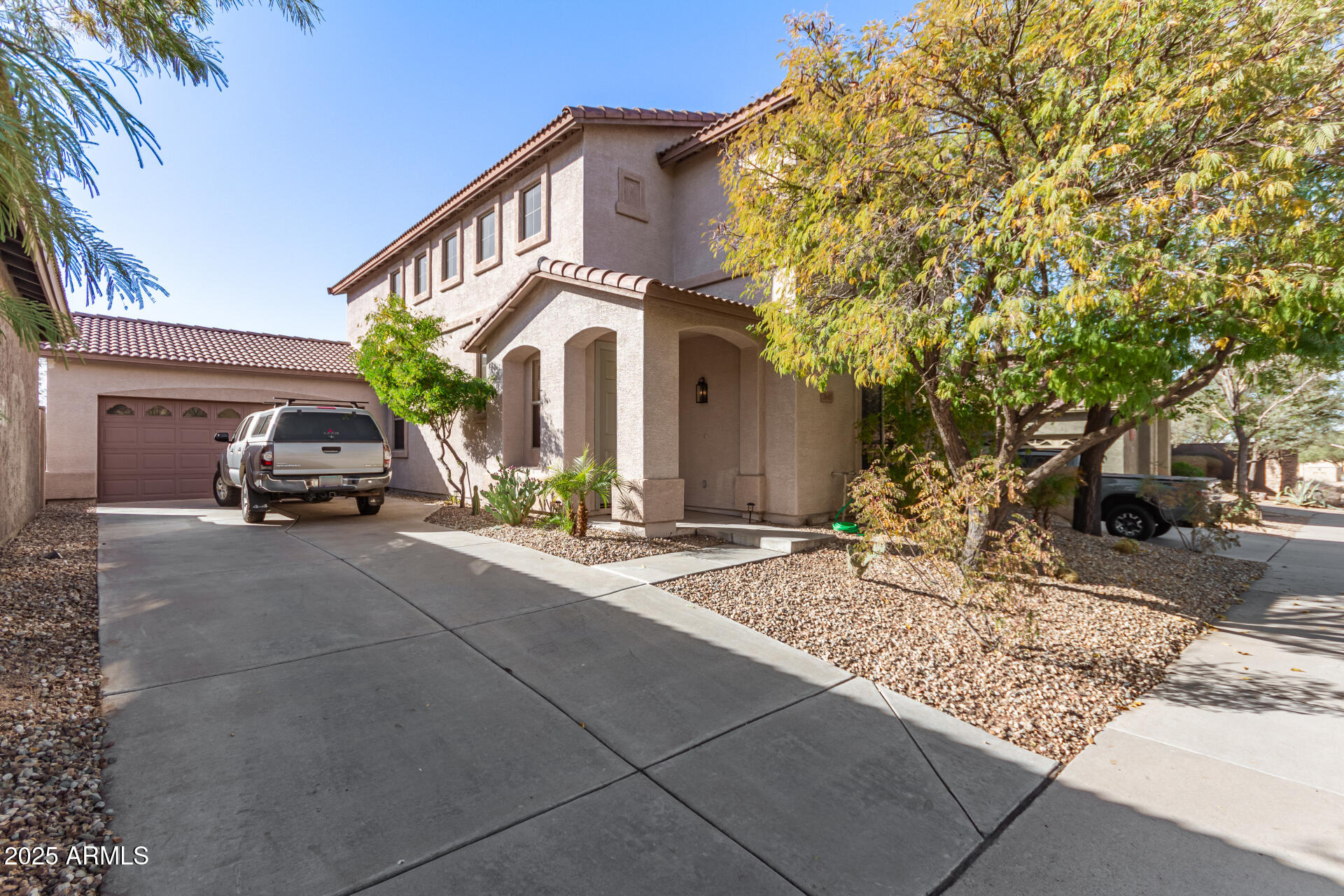 2645 West Florentine Road Phoenix, AZ 85086 - Photo 2 of 41 Extended Length Driveway