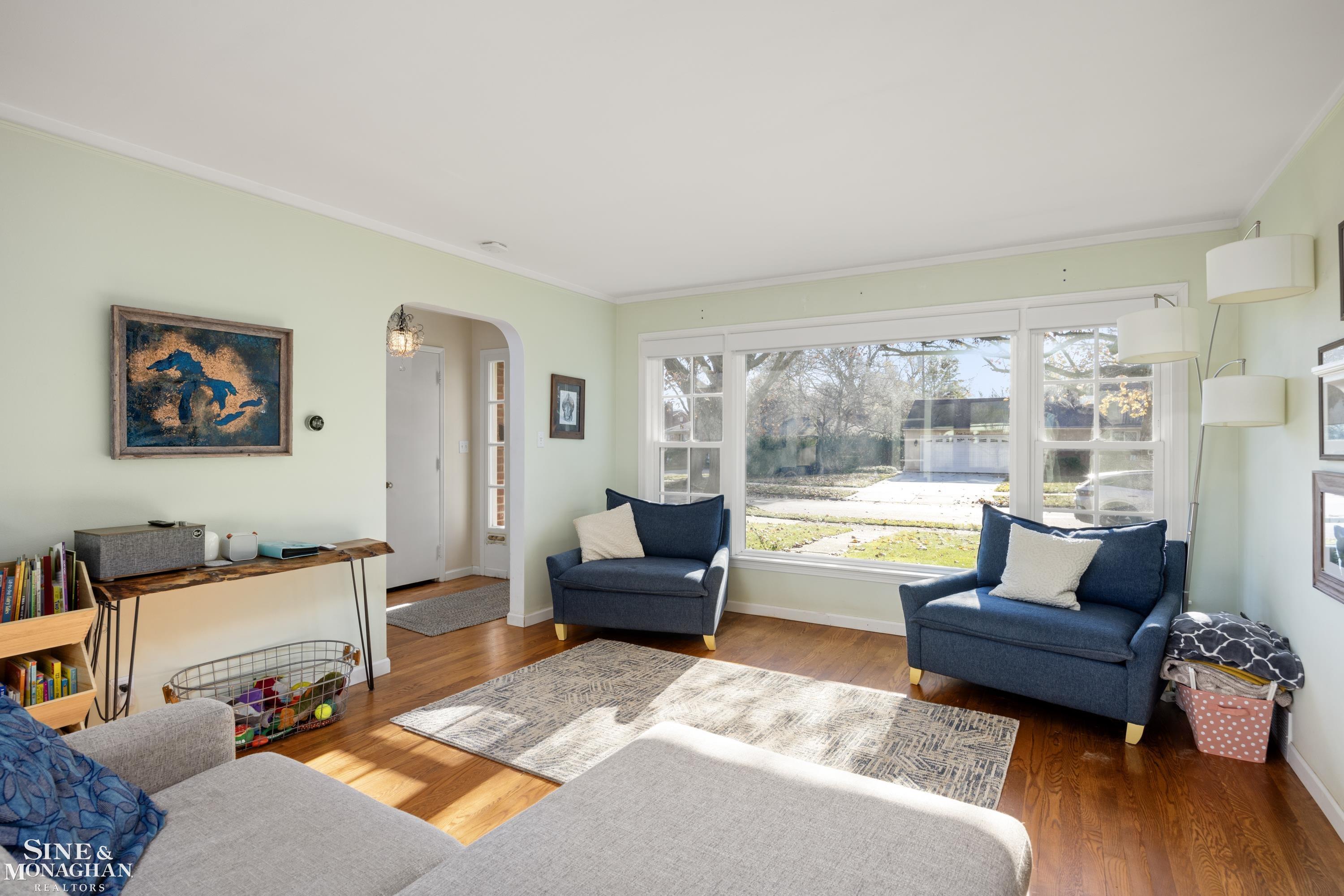 474 Lexington Road Grosse Pointe, MI 48236 - Photo 6 of 62 50162736-f8f41aea-2db8-4a4a-9543-858a69a7539e.JPG