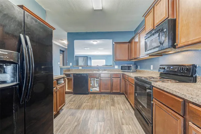 $235,000 | 2098 Saras Way, Brookshire, TX 77423