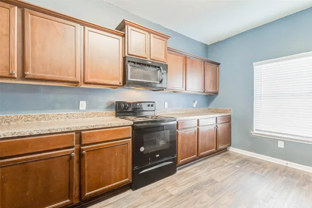 $235,000 | 2098 Saras Way, Brookshire, TX 77423