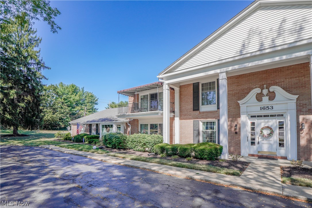 1653 Greenway Road Southeast, Unit 202 North Canton, OH 44709 - Photo 30 of 32