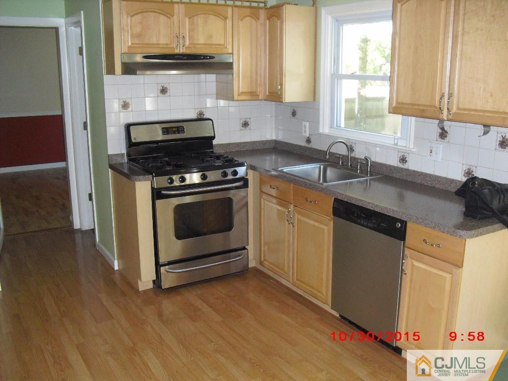 1304 Carlisle Road North Brunswick, NJ 08902 - Photo 4 of 15 Gallery Image 4