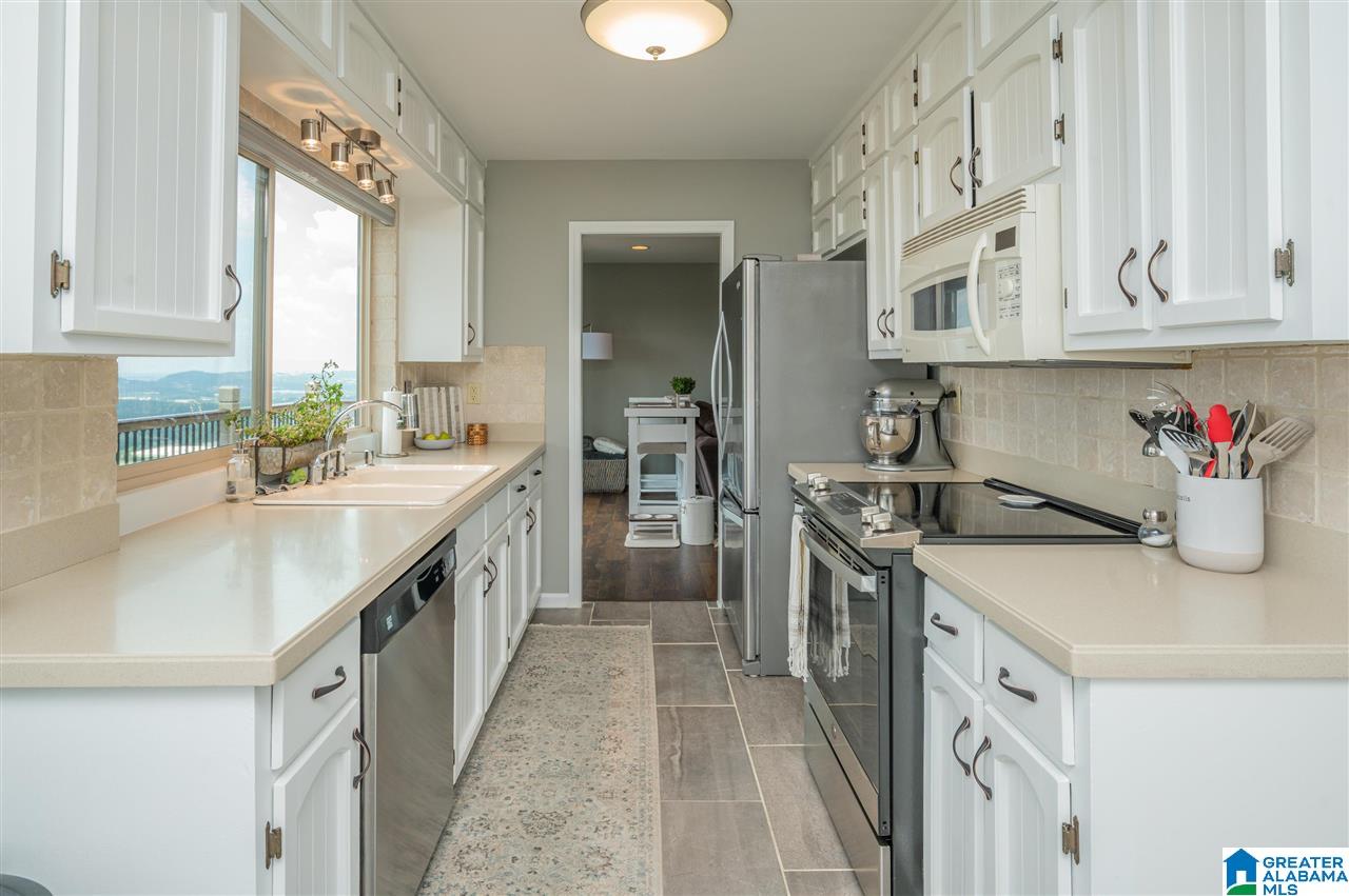 720 Shades Crest Road Birmingham, AL 35226 - Photo 14 of 49