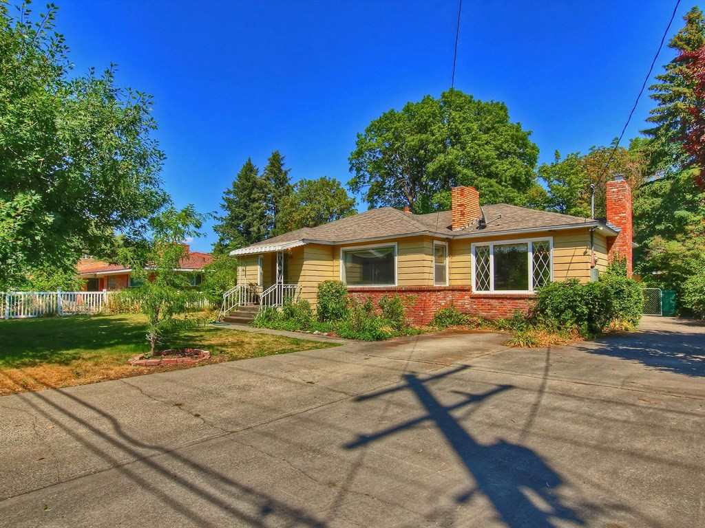 1012 North Locust Road Spokane, WA 99206 - Photo 2 of 20