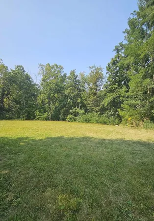 $89,900 | 433 Woodland Trail, Lindenhurst, IL 60046