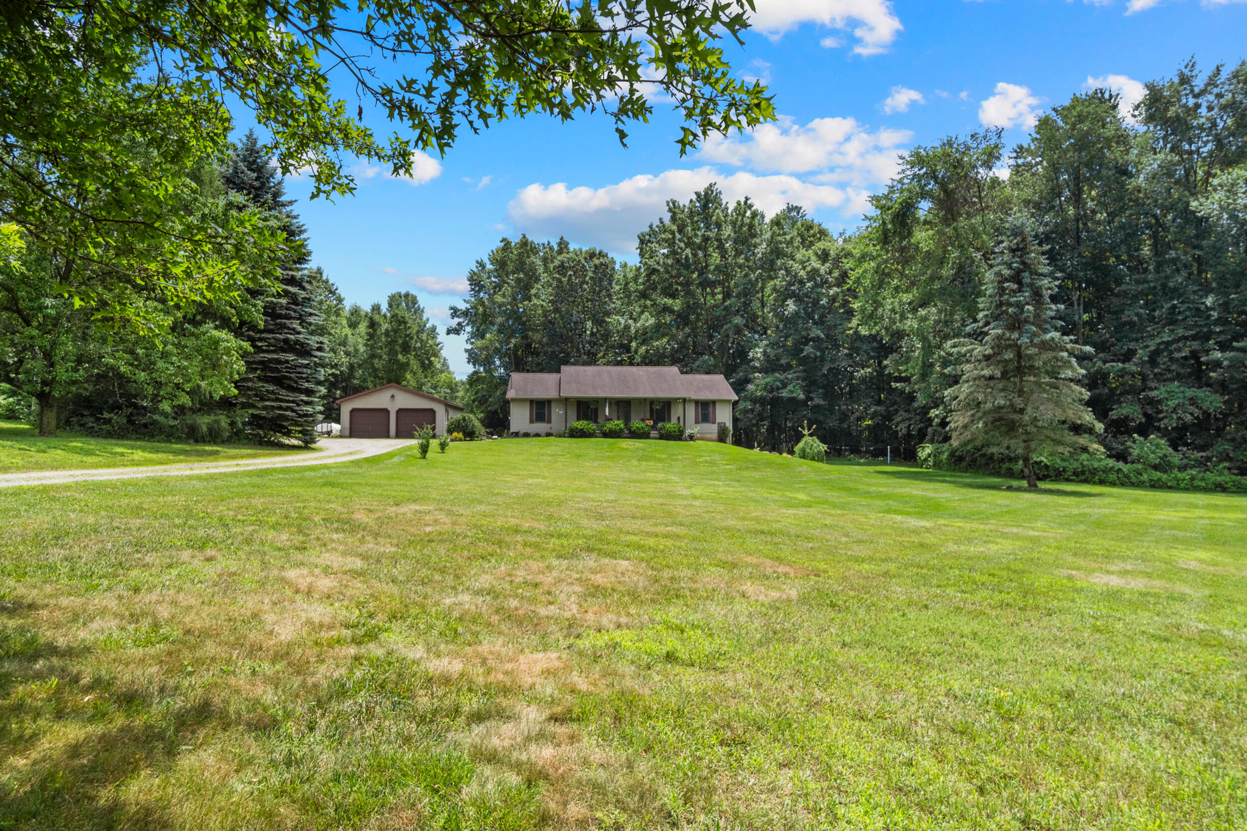 7899 Benn Road Parma, MI 49269 - Photo 1 of 61 7899 Benn Rd, Parma, MI 49269