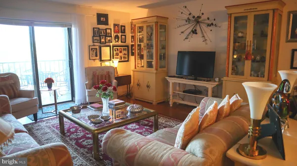 $325,000 | 10514 Valley Forge Circle, Unit 514, King of Prussia, PA 19406