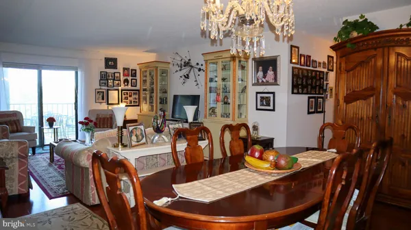 $325,000 | 10514 Valley Forge Circle, Unit 514, King of Prussia, PA 19406