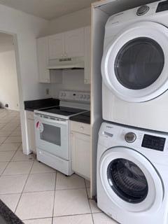 13777 Flora Place, Unit B Delray Beach, FL 33484 - Photo 2 of 10 IMG_0679 (1)