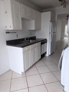 13777 Flora Place, Unit B Delray Beach, FL 33484 - Photo 4 of 10 IMG_0663