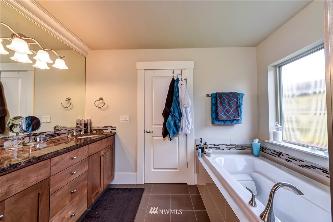 1203 South 47th Place Renton, WA 98055 - Photo 18 of 25 Gallery Image 18