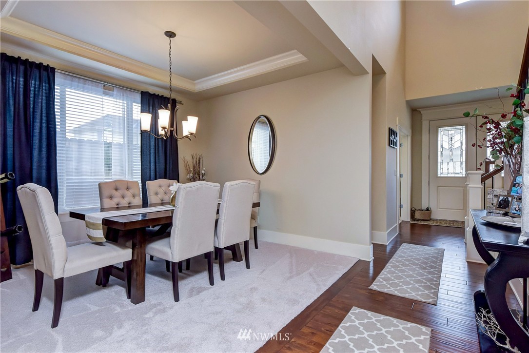 1203 South 47th Place Renton, WA 98055 - Photo 3 of 25 Gallery Image 3