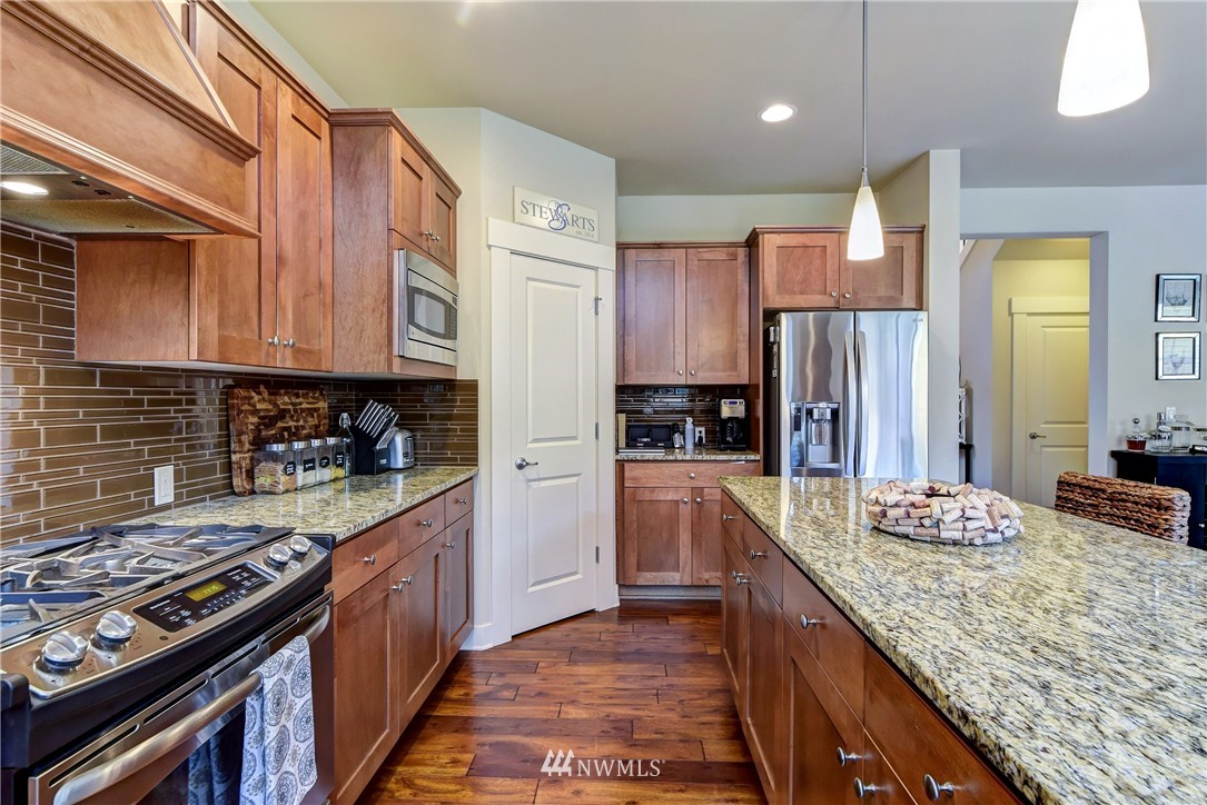 1203 South 47th Place Renton, WA 98055 - Photo 7 of 25 Gallery Image 7