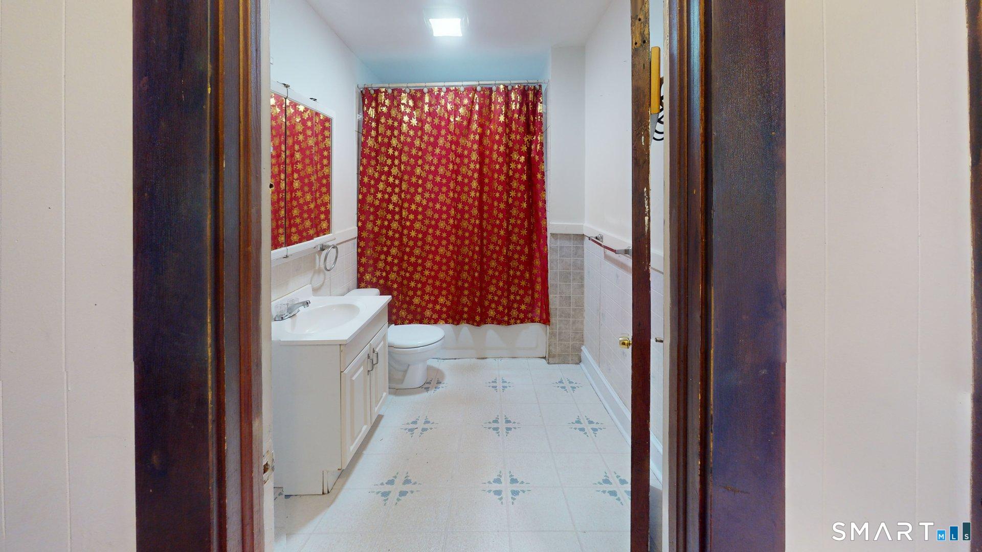 46 Union Street Bristol, CT 06010 - Photo 9 of 10