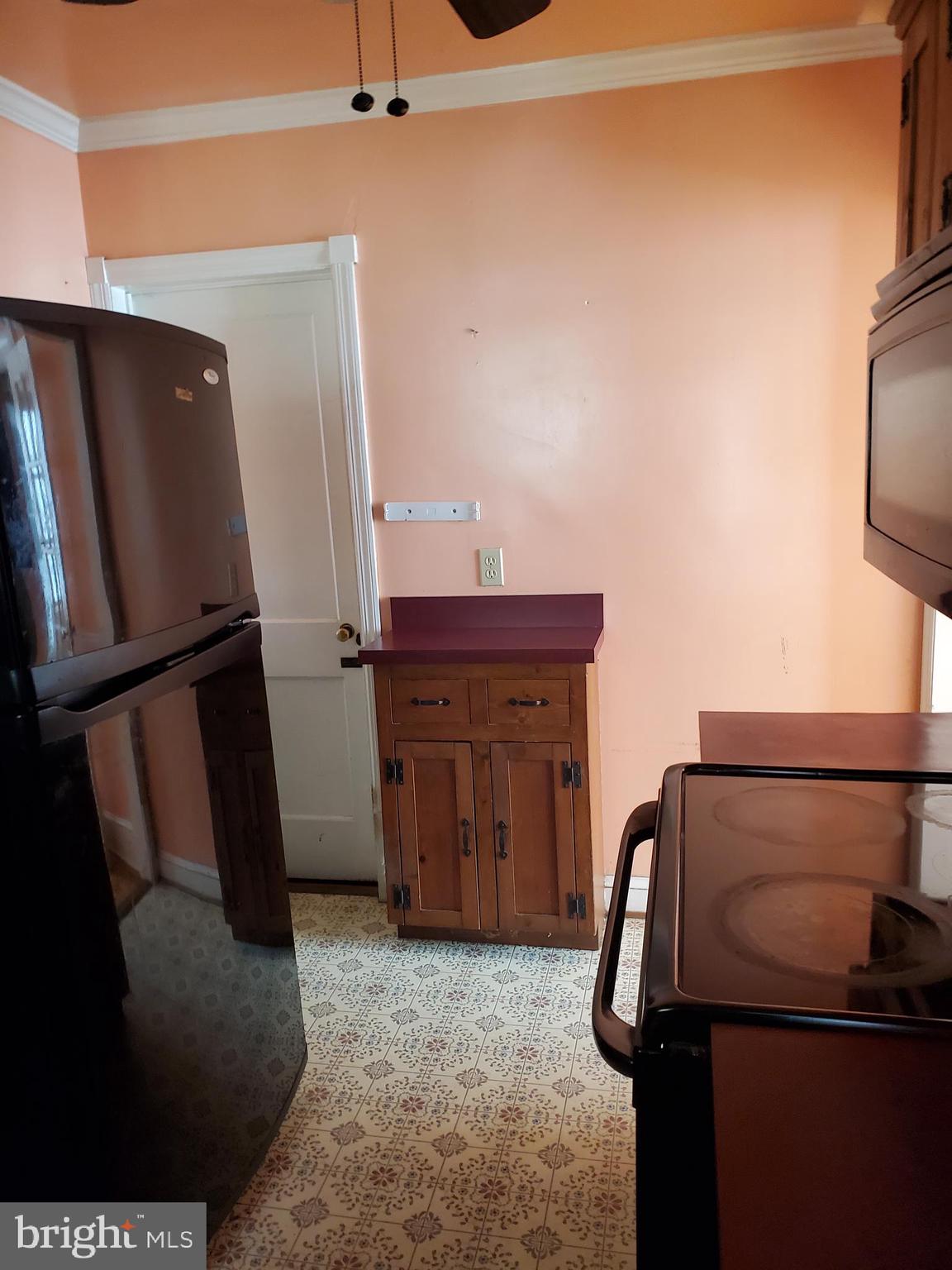 2446 Pickwick Road Baltimore, MD 21207 - Photo 8 of 14 Kitchen