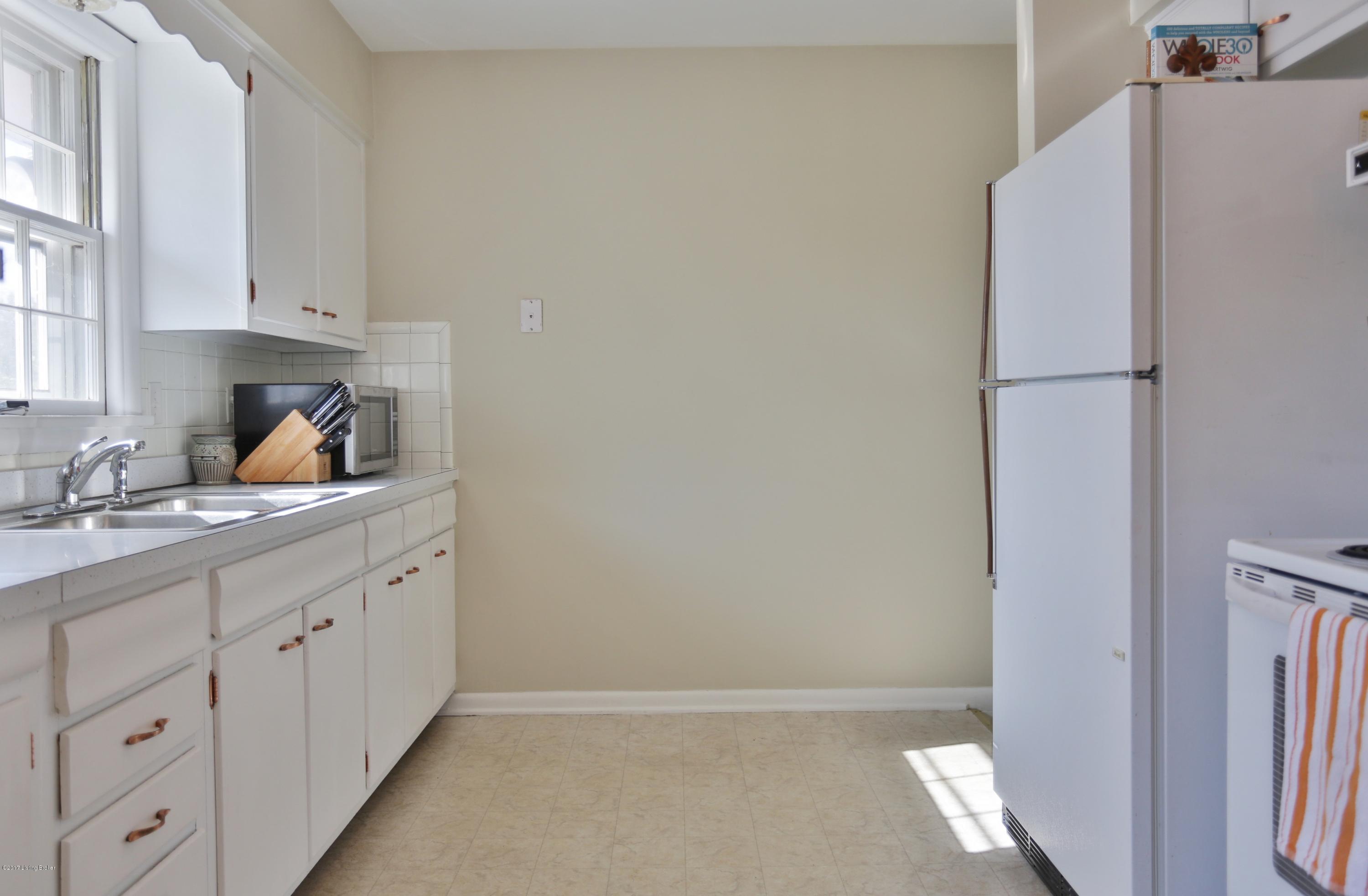 12214 Hardwick Road Louisville, KY 40243 - Photo 13 of 44 Kitchen