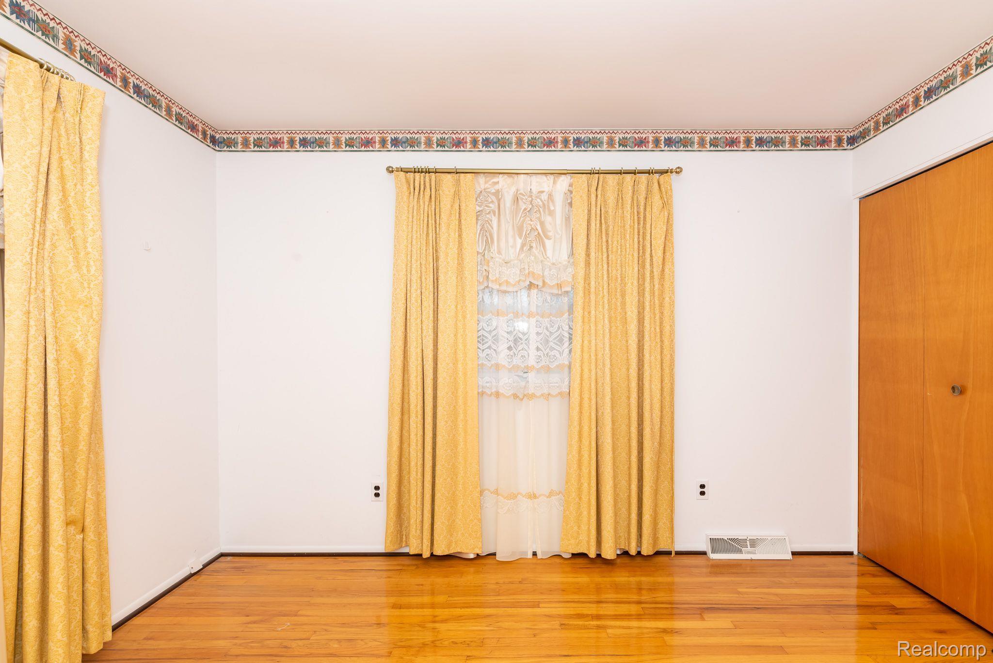 3760 Five Mile Road South Lyon, MI 48178 - Photo 21 of 36 Gallery Image 21