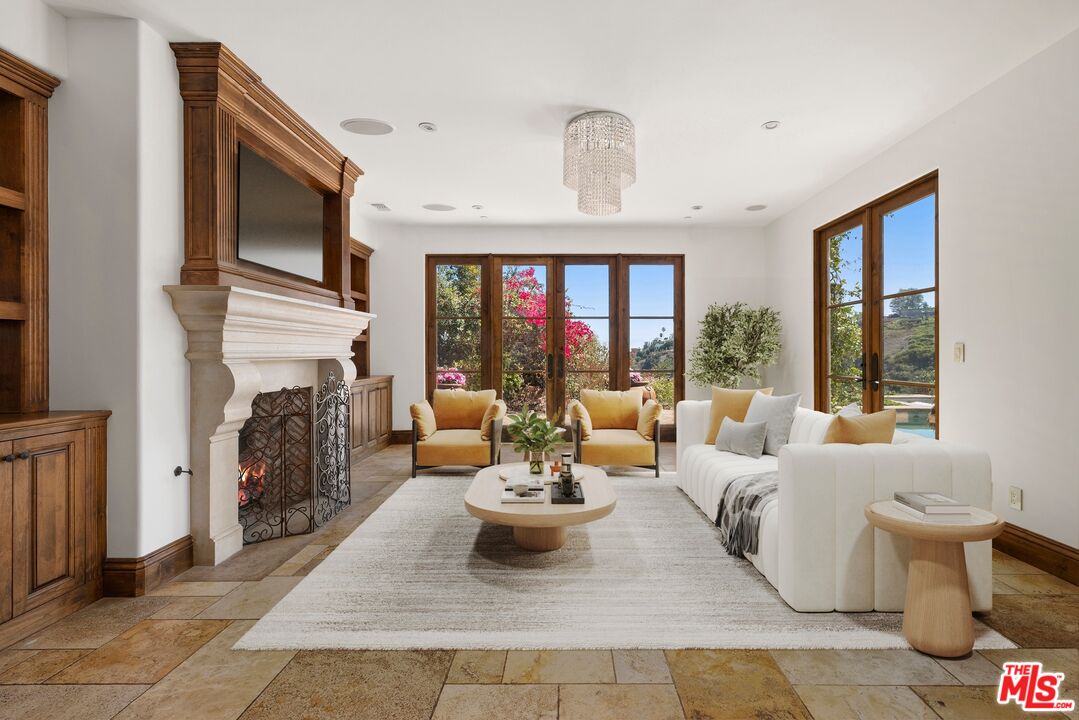 1111 Stradella Road Los Angeles, CA 90077 - Photo 9 of 37