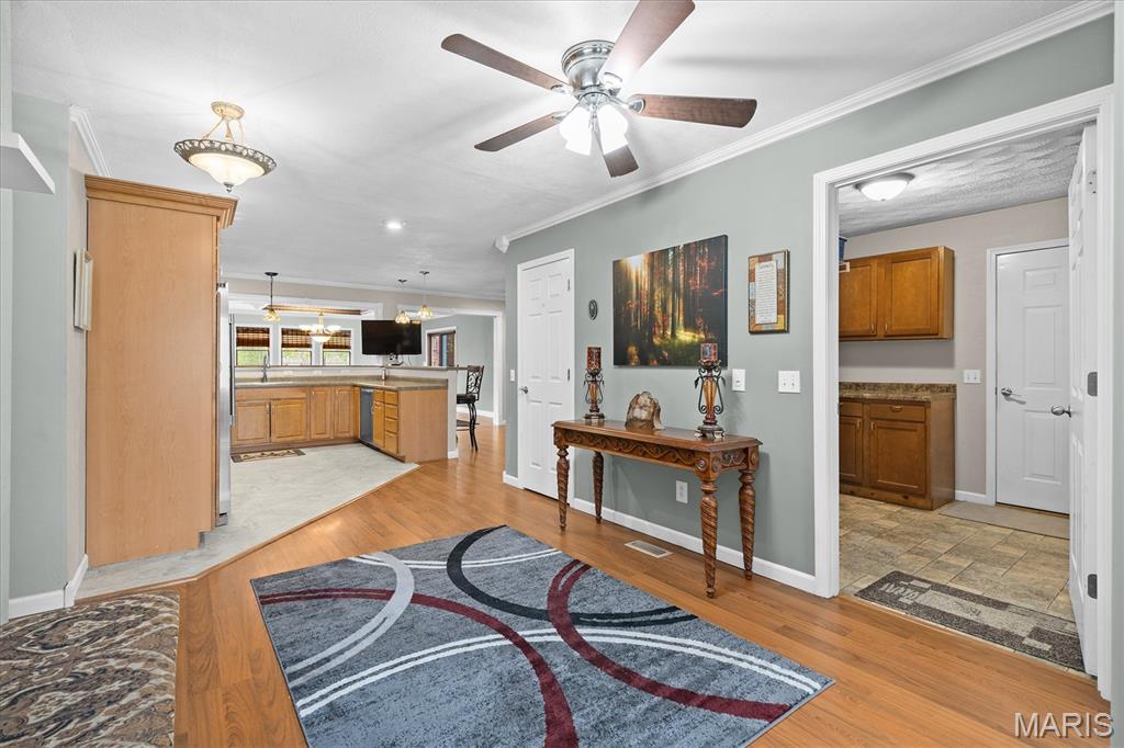 511 Coventry Road Troy, IL 62294 - Photo 7 of 52 Gallery Image 7
