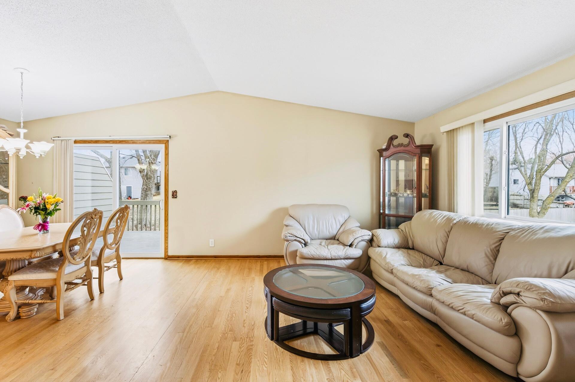 1272 Ferndale Street North Maplewood, MN 55119 - Photo 14 of 18