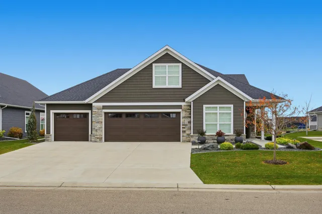 $1,299,900 | 819 Rania Way West, West Fargo, ND 58078