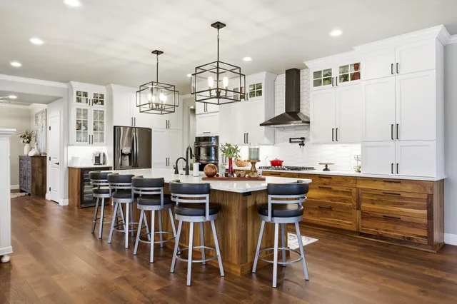 $1,299,900 | 819 Rania Way West, West Fargo, ND 58078