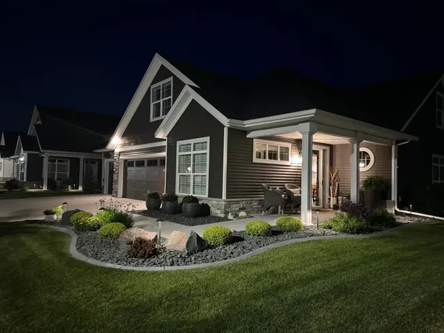 $1,299,900 | 819 Rania Way West, West Fargo, ND 58078