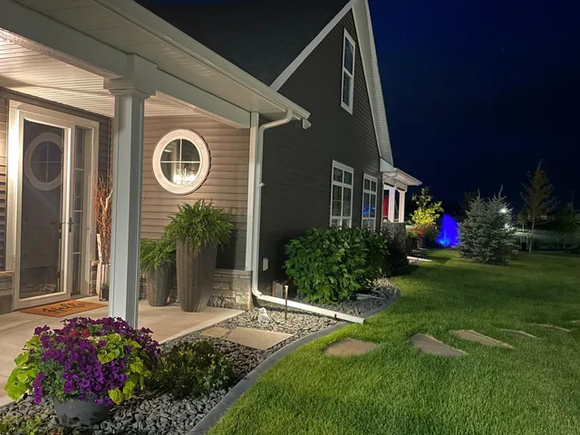 $1,299,900 | 819 Rania Way West, West Fargo, ND 58078