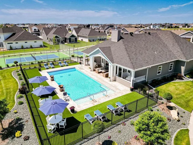 $1,299,900 | 819 Rania Way West, West Fargo, ND 58078