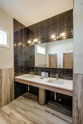 $1,299,900 | 819 Rania Way West, West Fargo, ND 58078