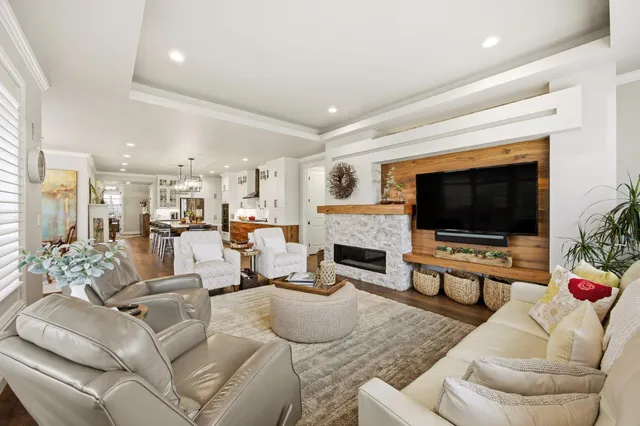 $1,299,900 | 819 Rania Way West, West Fargo, ND 58078