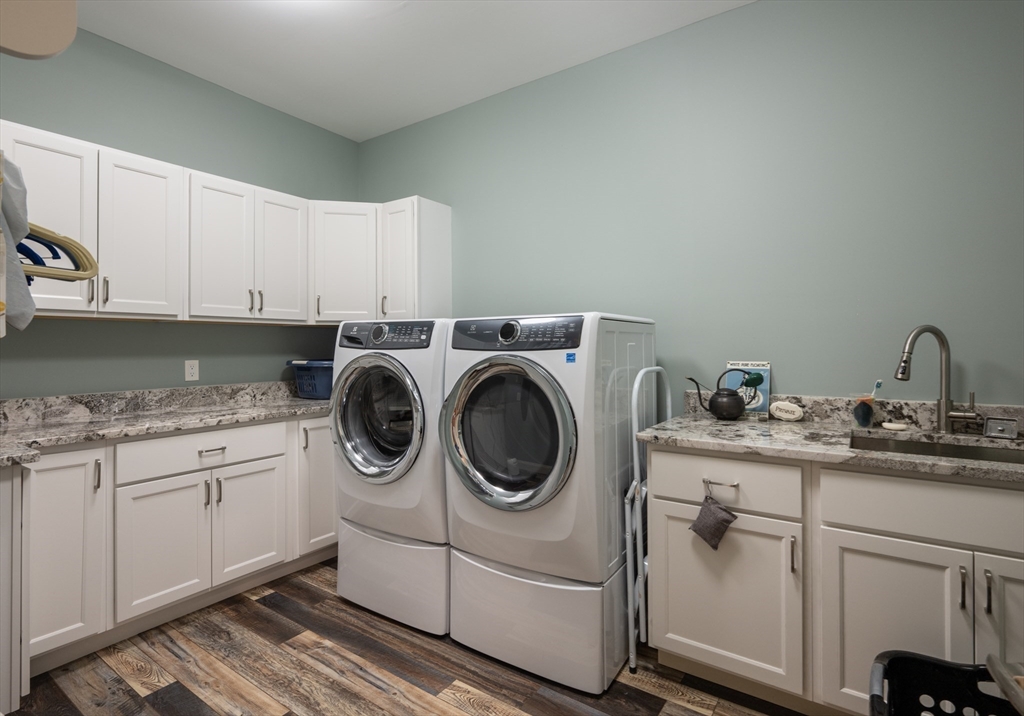 1089 Westhampton Road Northampton, MA 01062 - Photo 33 of 42 a utility room with sink dryer and washer