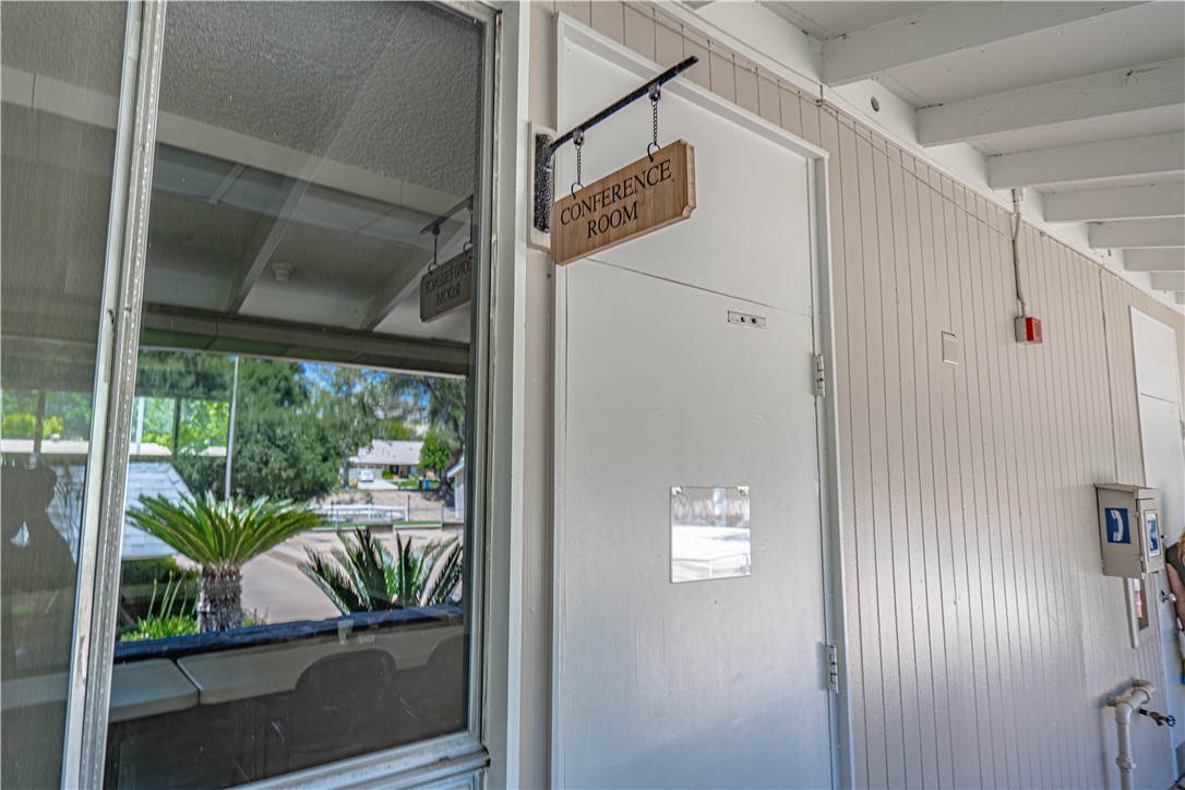 19433 Oak Crossing Road Newhall, CA 91321 - Photo 43 of 51