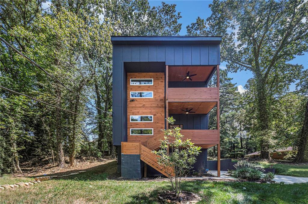 a house view with a outdoor space