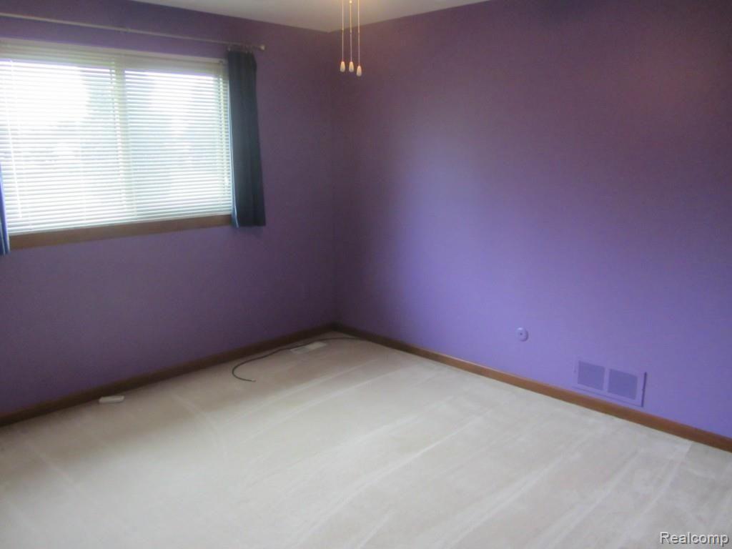 2257 Norton Road Rochester Hills, MI 48307 - Photo 14 of 27