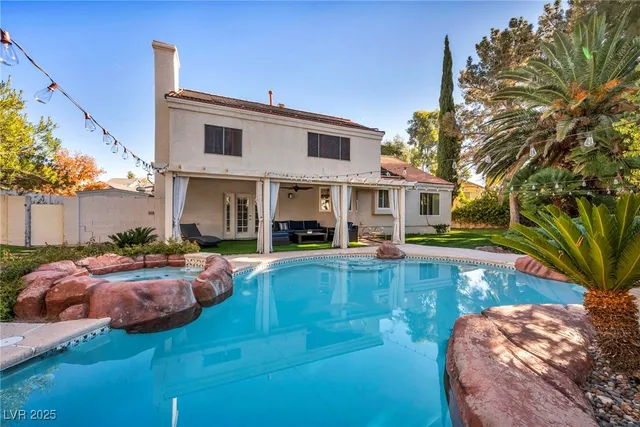 $800,000 | 3225 Shoreline Drive, Las Vegas, NV 89117