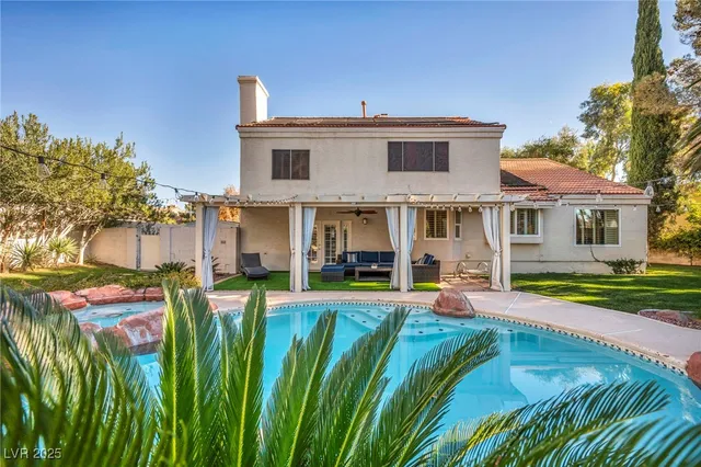 $799,900 | 3225 Shoreline Drive, Las Vegas, NV 89117