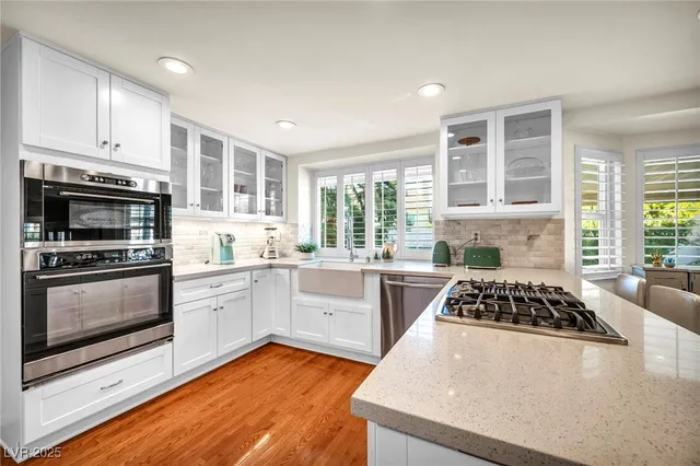 $799,900 | 3225 Shoreline Drive, Las Vegas, NV 89117