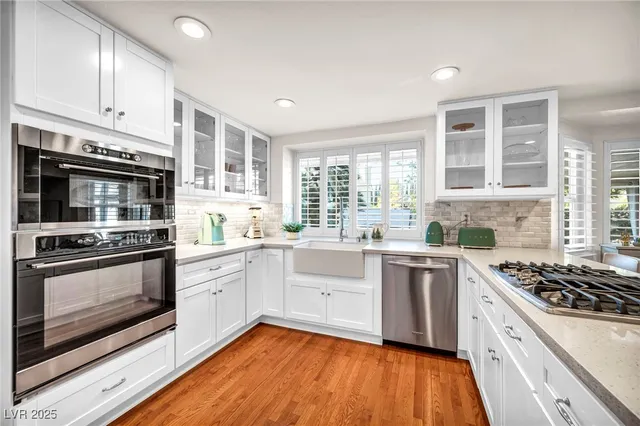 $799,900 | 3225 Shoreline Drive, Las Vegas, NV 89117