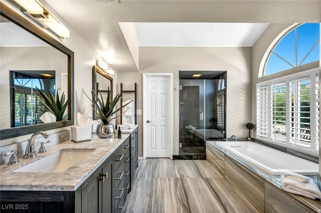 $799,900 | 3225 Shoreline Drive, Las Vegas, NV 89117