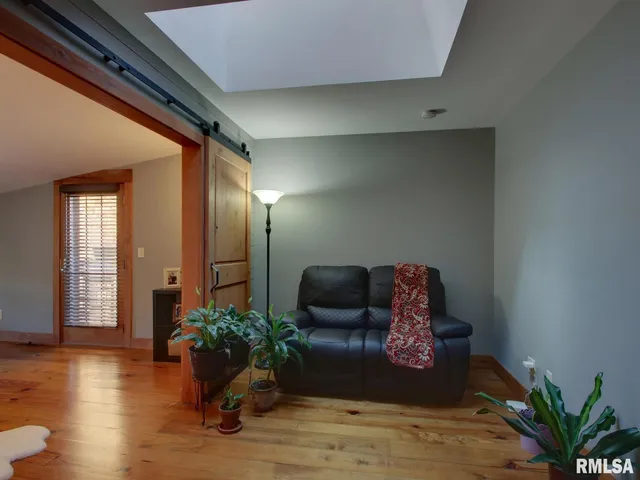 $349,900 | 911 Ridgewood Drive, Quincy, IL 62301