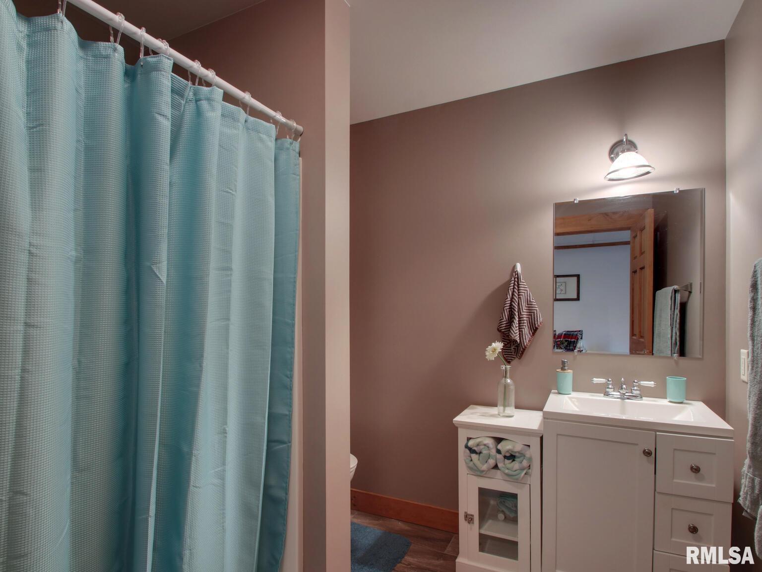 911 Ridgewood Drive Quincy, IL 62301 - Photo 19 of 25