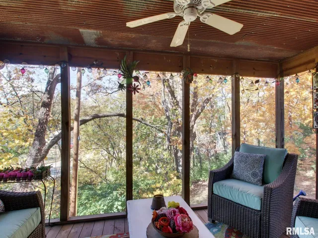 $349,900 | 911 Ridgewood Drive, Quincy, IL 62301